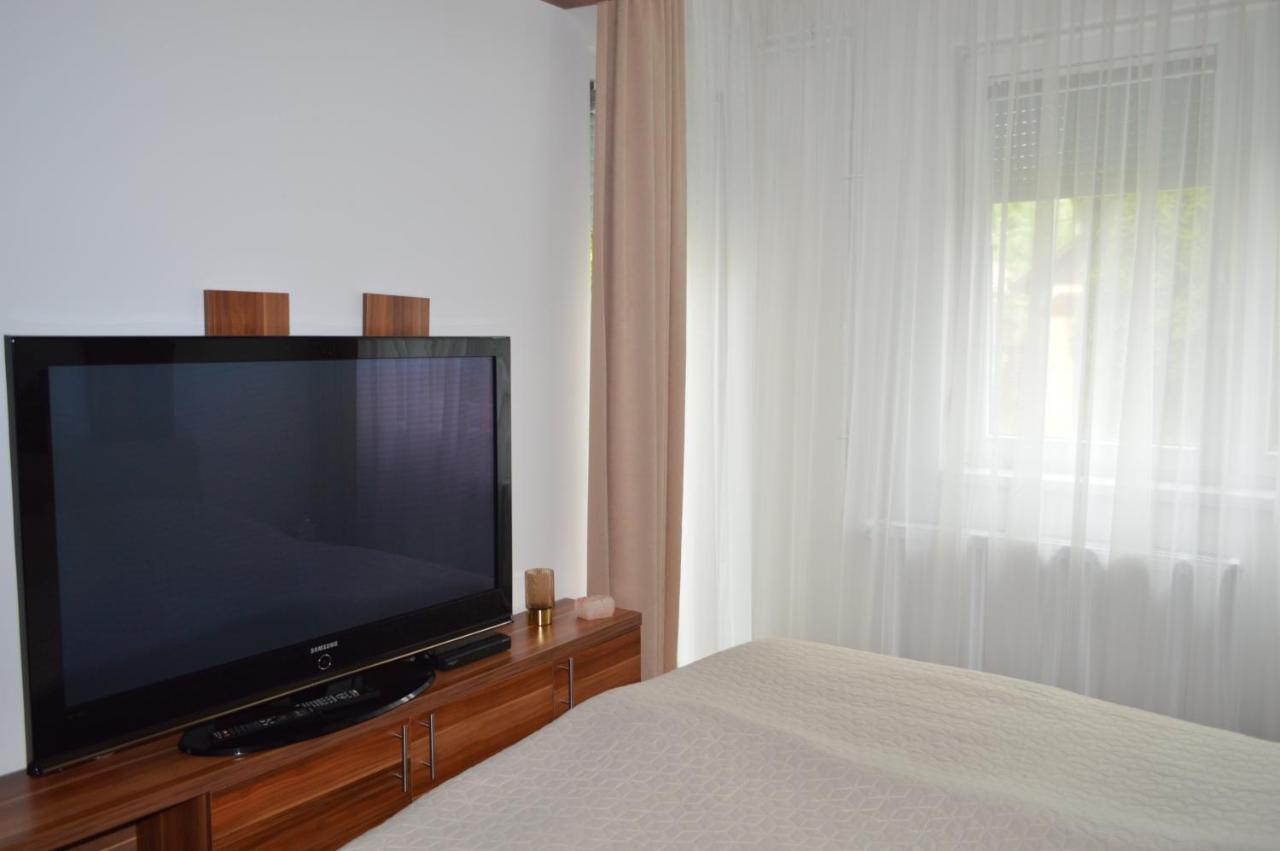 Angela Apartman Hajdúszoboszló Exterior foto